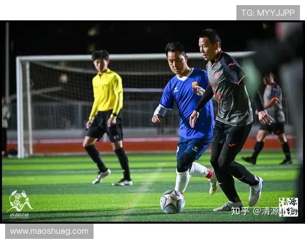 图圣马丁与老男孩的激烈对决揭示足球战术与团队精神的深刻内涵