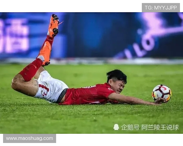 迪巴拉的崛起与挑战:从天才少年到足球巨星的蜕变之路