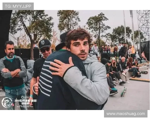 杭州飞盘队在世界滑板锦标赛中的团队协作表现引发热议与赞赏